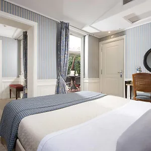 https://stendhal.it-romehotels.com